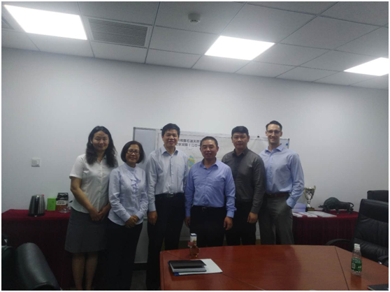 加拿大企业到石油联盟进行访问交流