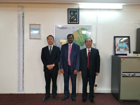 石油联盟主席副主席访问尼日尔共和国石油部