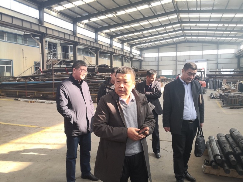 新疆吉木萨尔县政府考察团考察联盟企业